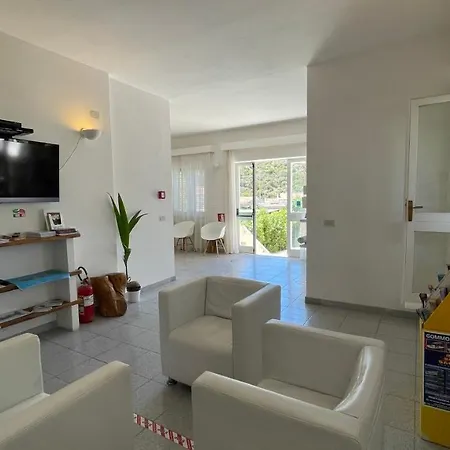 L'ogliera Hotel 3*